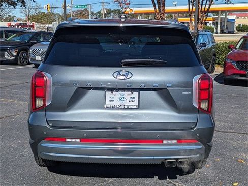Used 2024 Hyundai Palisade Calligraphy image 5