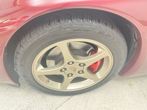 Used 2003 Chevrolet Corvette Convertible w/ Preferred Equipment Group1 RWD image 14