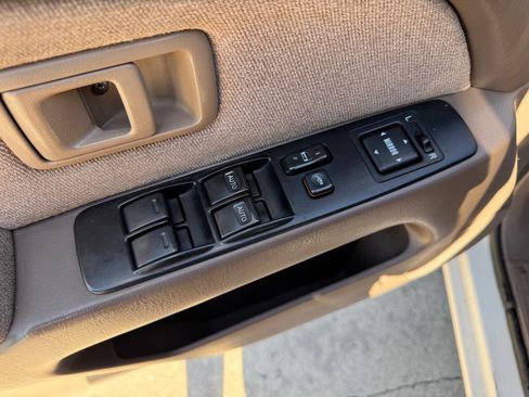 Used 2000 Toyota 4Runner 2WD image 14