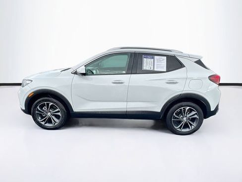 Used 2021 Buick Encore GX Essence w/ Advanced Technology Package AWD/4WD image 5