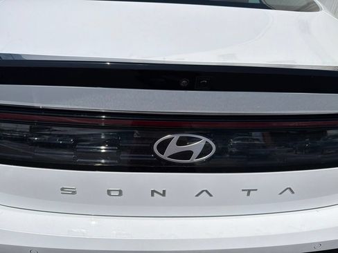 New 2026 Hyundai Sonata Limited FWD image 10