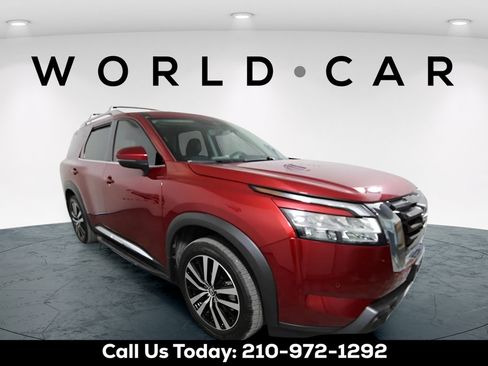 Used 2023 Nissan Pathfinder Platinum w/ Lighting Package (N93) FWD image 1