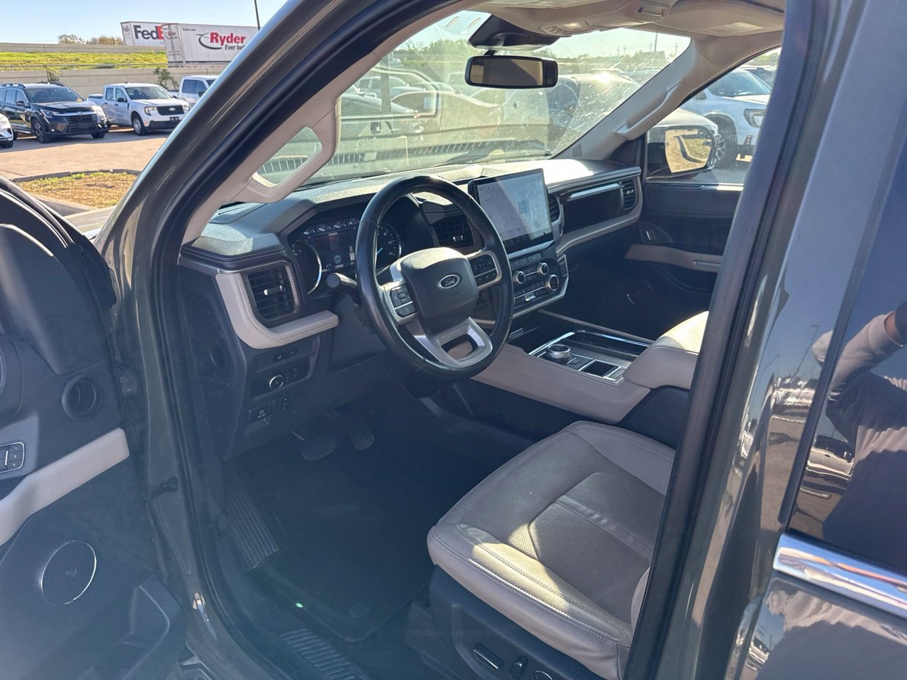 Used 2024 Ford Expedition Max Limited RWD image 21