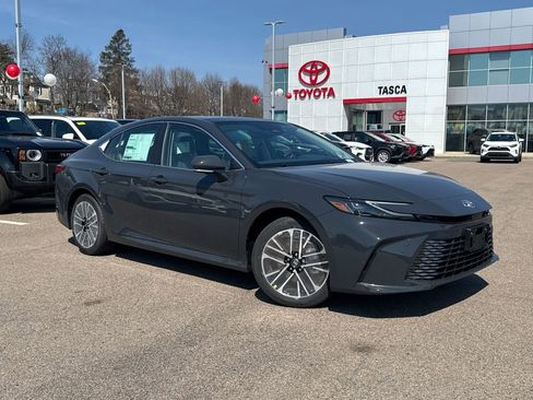 New 2026 Toyota Camry XLE AWD/4WD image 1