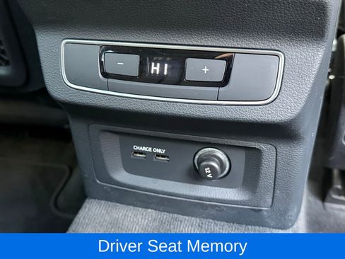 Used 2023 Audi Q5 2.0T Premium image 20