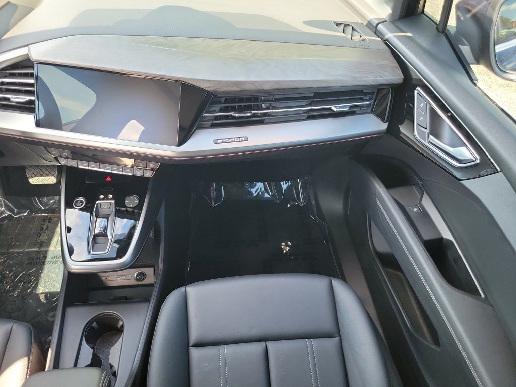 Used 2023 Audi Q4 e-tron Premium Plus w/ Premium Plus RWD image 18