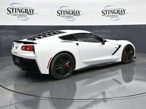 Used 2019 Chevrolet Corvette Stingray Coupe w/ Carbon Flash Badge Package RWD image 7