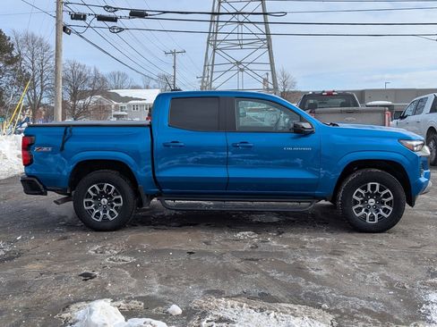 Used 2024 Chevrolet Colorado Z71 w/ Z71 Convenience Package 2 image 2