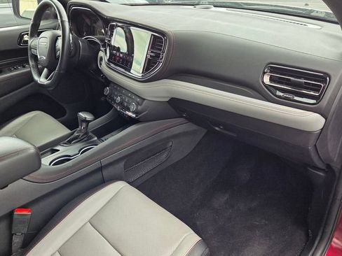 Used 2024 Dodge Durango GT RWD image 16