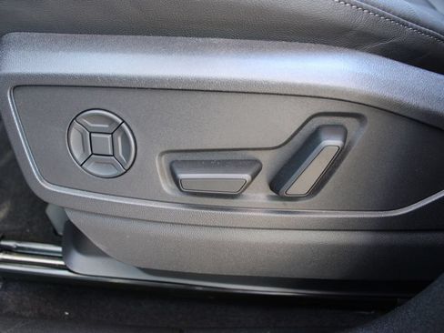 Used 2025 Audi Q5 Premium Plus w/ Premium Plus AWD/4WD image 28