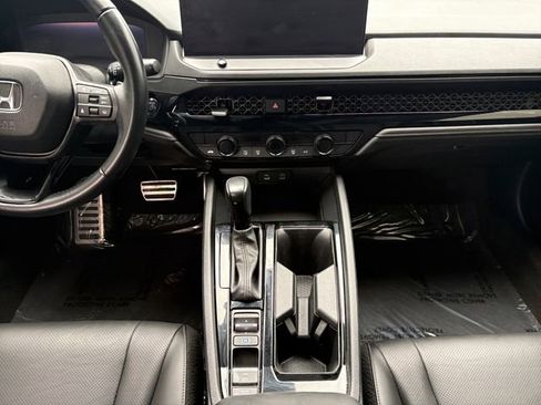 Used 2023 Honda Accord Sport image 11