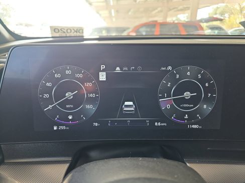 Certified 2025 Kia Sportage SX image 17