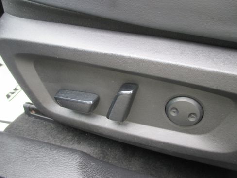 Used 2025 Mitsubishi Outlander SE AWD/4WD image 16