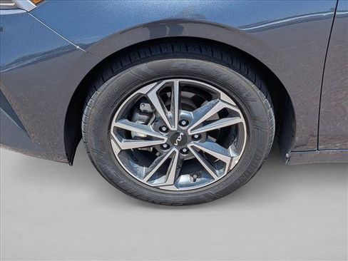 Used 2024 Kia Forte LXS FWD image 15