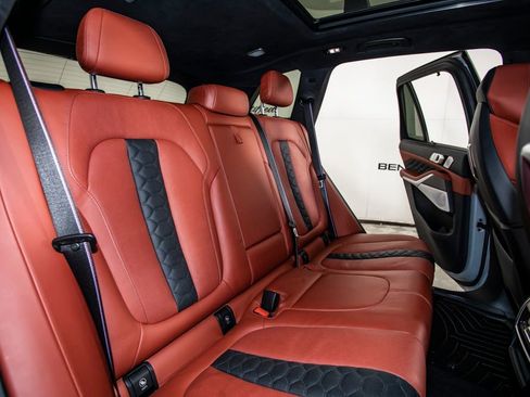 Used 2024 BMW X5 M Competition w/ Executive Package image 17