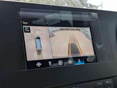 Used 2024 Mercedes-Benz Sprinter 2500 image 25