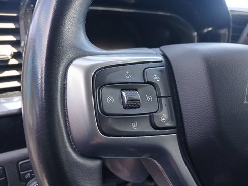 Used 2025 Chevrolet Silverado 1500 LT AWD/4WD image 21