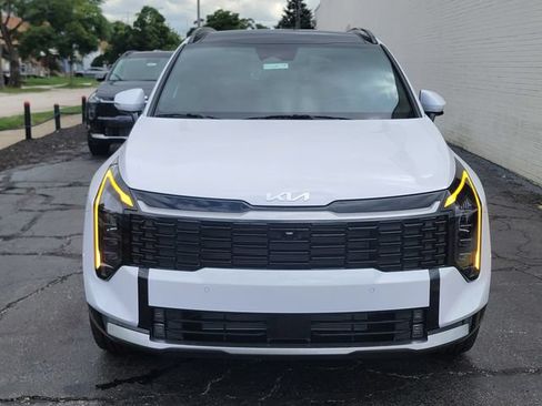 Certified 2026 Kia Sportage SX AWD/4WD image 11