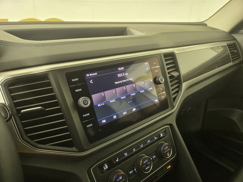 Used 2018 Volkswagen Atlas SE AWD/4WD image 20