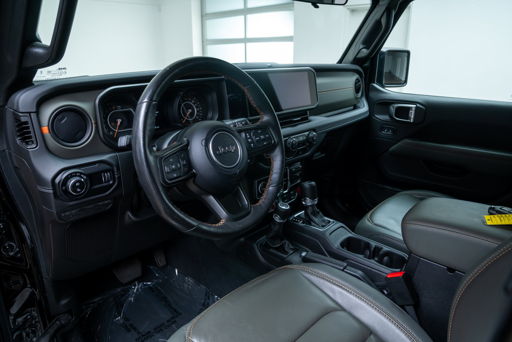 Used 2024 Jeep Gladiator Mojave w/ Convenience Group AWD/4WD image 22