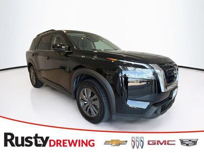 Used 2025 Nissan Pathfinder SV