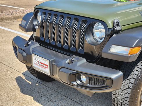 Used 2022 Jeep Wrangler Unlimited Sport AWD/4WD image 10
