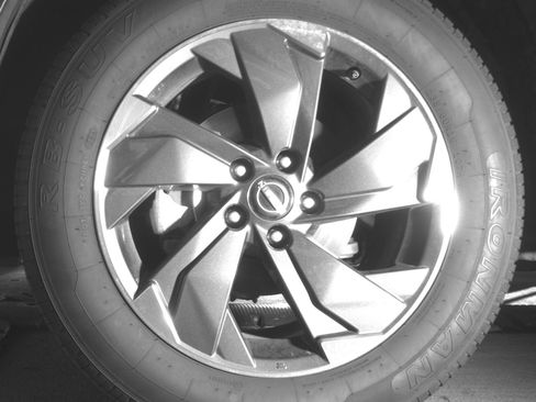 Used 2025 Nissan Rogue SV image 12