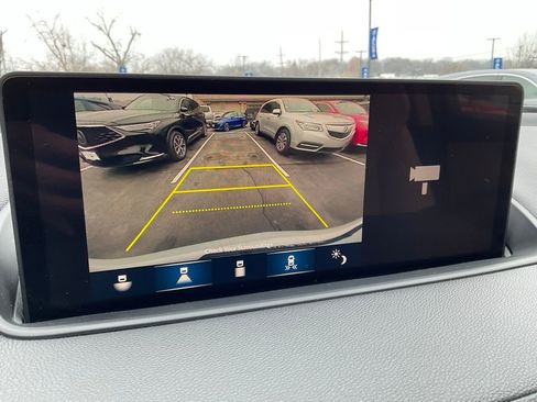 Used 2023 Acura MDX SH-AWD image 17