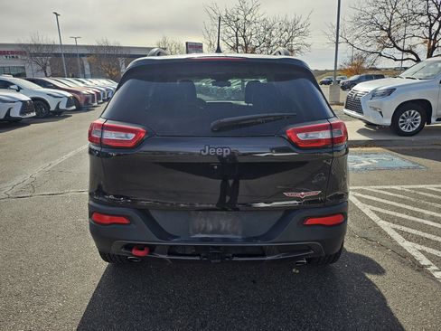 Used 2016 Jeep Cherokee Trailhawk w/ Comfort/Convenience Group image 7