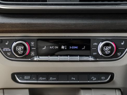 Used 2024 Audi Q5 2.0T Premium Plus image 12