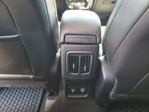 Used 2021 Jeep Compass Latitude AWD/4WD image 15