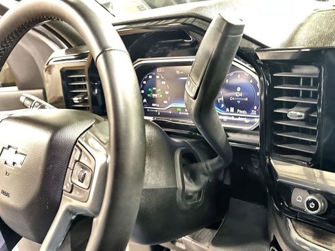 Used 2024 Chevrolet Silverado 2500 LT image 22