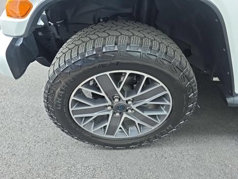 Used 2024 Jeep Wrangler High Altitude AWD/4WD image 9