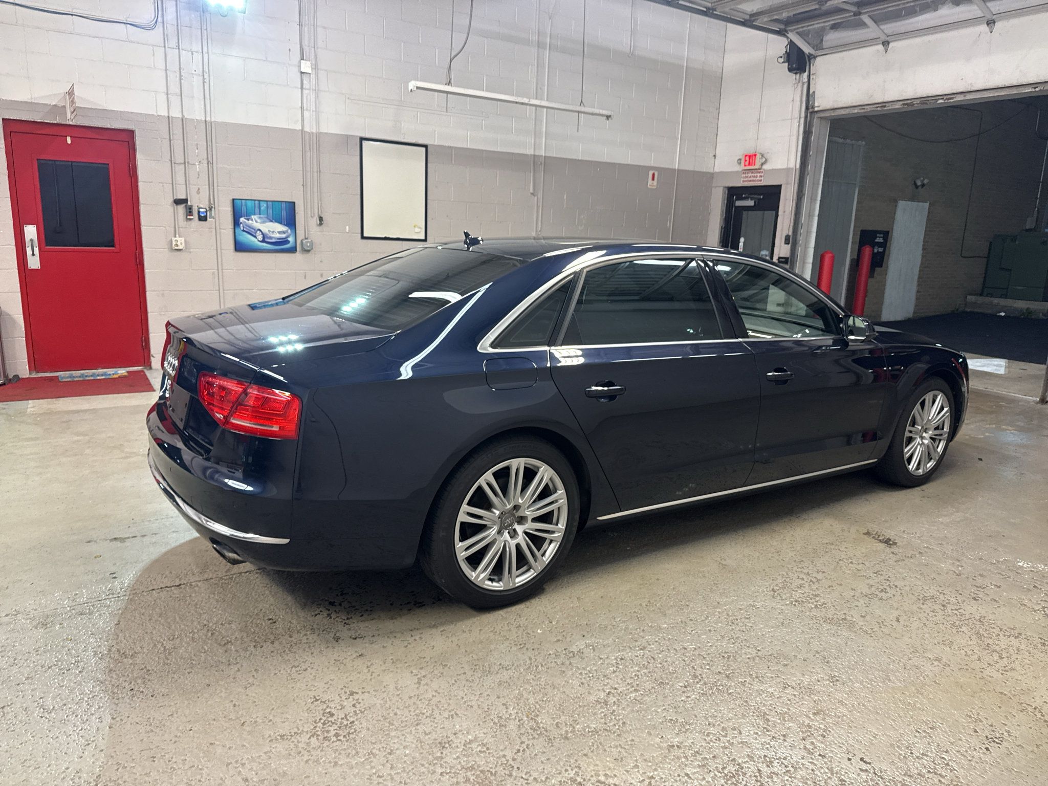 Used 2014 Audi A8 L 3.0T w/ Premium Package AWD/4WD image 11