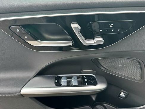 Used 2025 Mercedes-Benz C 300 4MATIC Sedan image 13