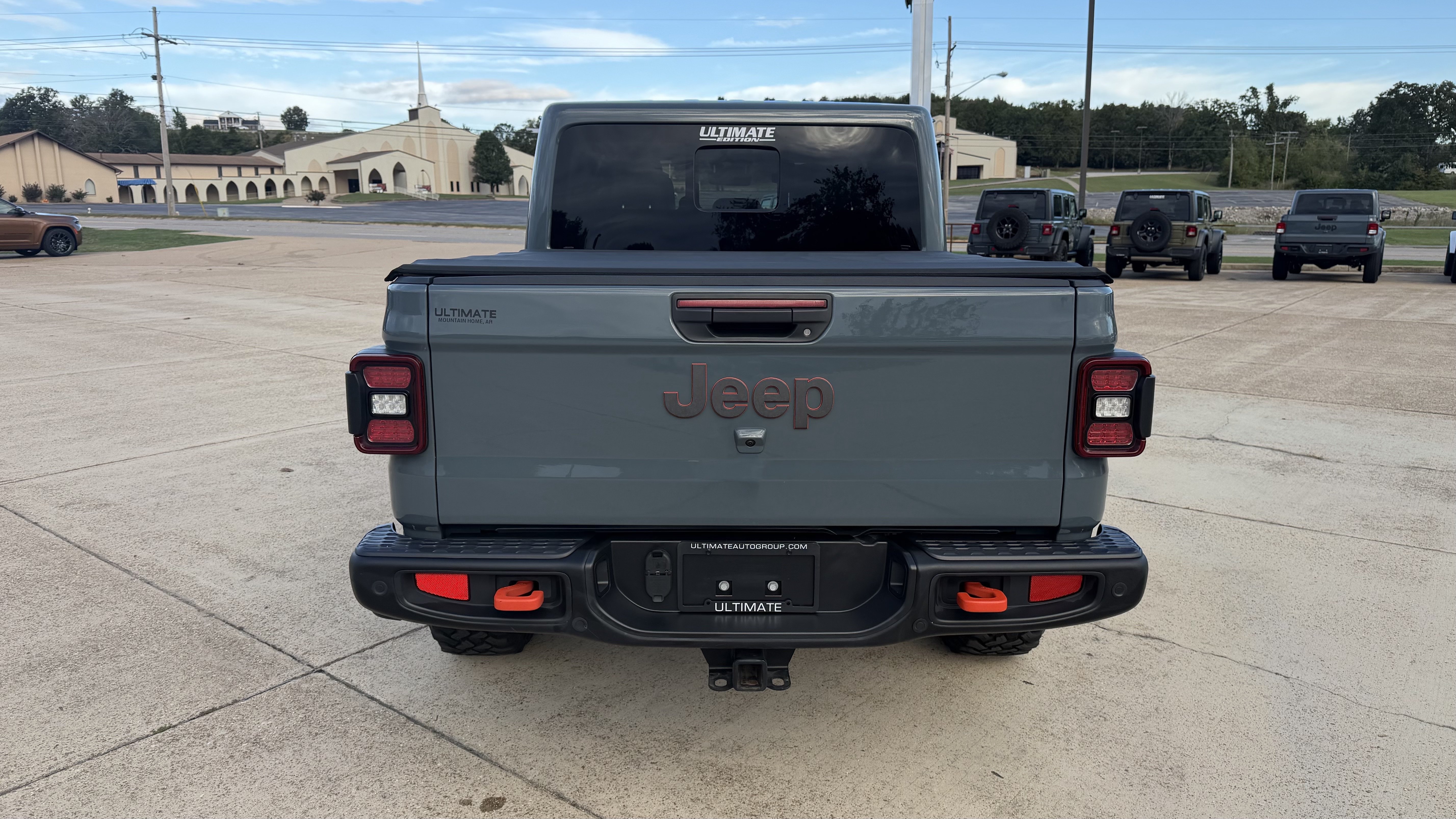 Used 2024 Jeep Gladiator Mojave AWD/4WD image 7