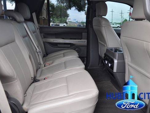 Used 2020 Ford Expedition XLT w/ Equipment Group 202A RWD image 14