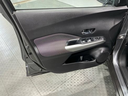 Used 2020 Nissan Kicks SV image 20