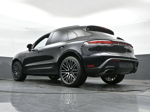 Used 2022 Porsche Macan AWD/4WD image 45