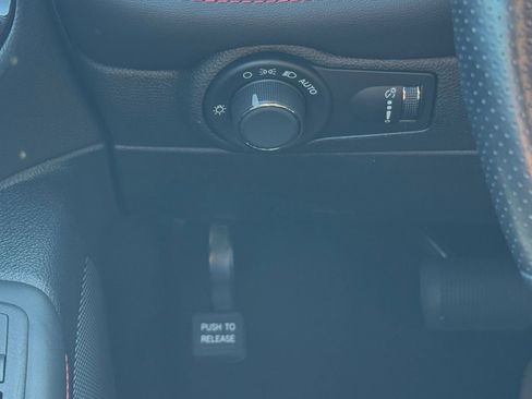 Used 2024 Dodge Durango GT image 23