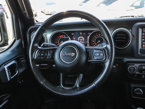 Used 2021 Jeep Wrangler Unlimited Sport AWD/4WD image 23