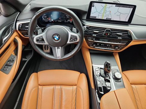 Used 2023 BMW M550i xDrive AWD/4WD image 11