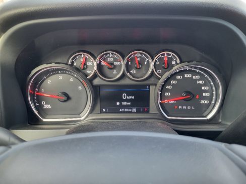 Used 2023 Chevrolet Silverado 2500 LT image 4