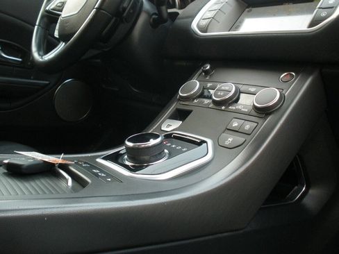 Used 2019 Land Rover Range Rover Evoque AWD/4WD image 22