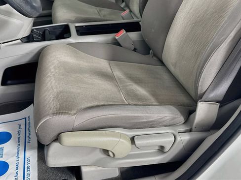 Used 2013 Honda CR-V LX image 23