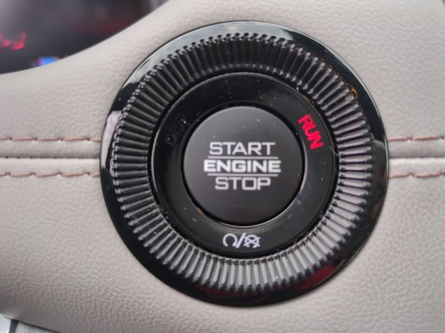 Used 2024 Jeep Compass Limited w/ Elite Group AWD/4WD image 21