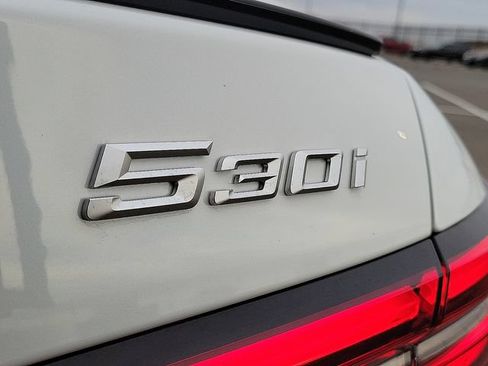 New 2026 BMW 530i RWD image 9