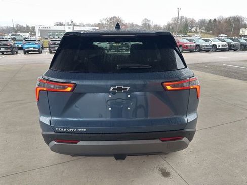 New 2026 Chevrolet Equinox LT w/ Convenience Package II AWD/4WD image 6