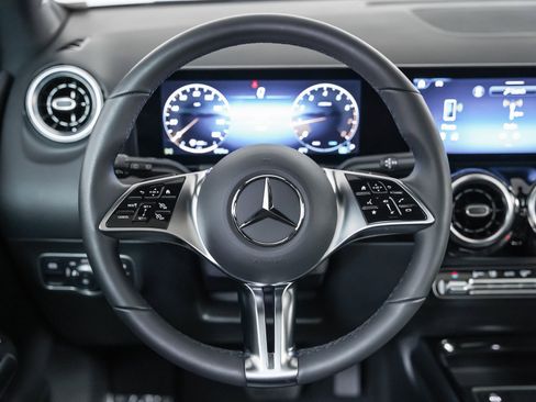 Certified 2026 Mercedes-Benz GLA 250 image 15