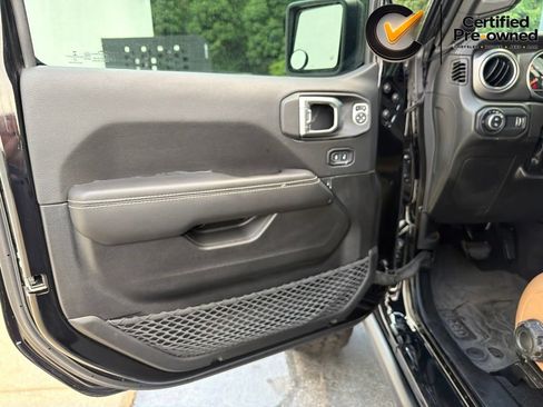 Certified 2023 Jeep Gladiator Rubicon w/ Cold Weather Group AWD/4WD image 50